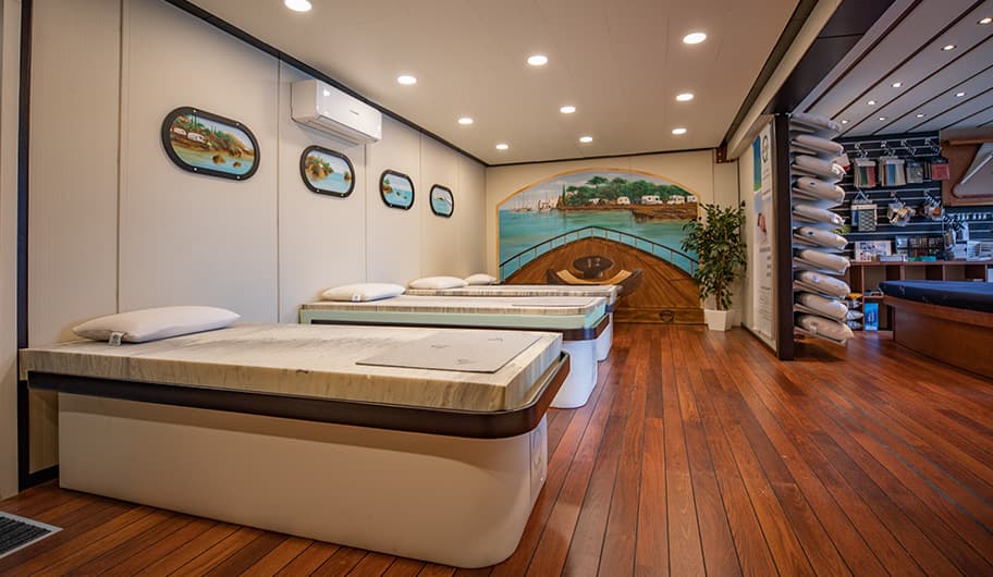 Matrasmodellen in de showroom van QMatras